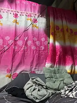 Snapshot of Queen-barbie chatting on 17, 2, 2026 Queen-barbie online show from 17, 2, 2026