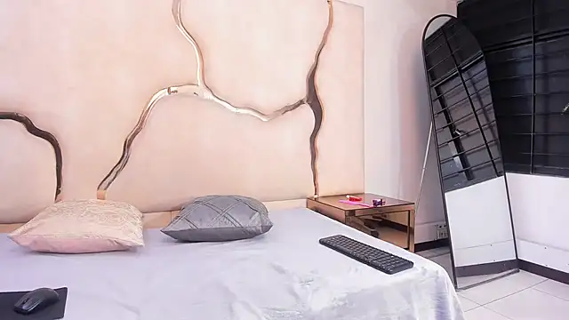 Snapshot of SexyAlyssax69 chatting on 1, 3, 2026 SexyAlyssax69 online show from 1, 3, 2026