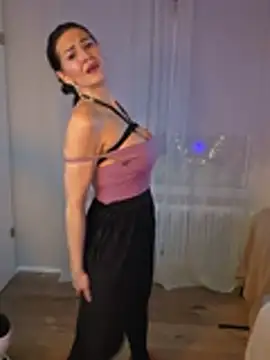 Bella Velour online show from 2, 3, 2026