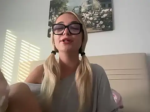 kelseyblu online show from 8, 4, 2026