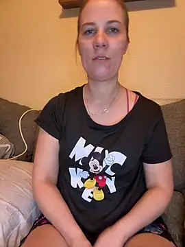 Snapshot of VanesaSeduce chatting on 7, 2, 2026 VanesaSeduce online show from 7, 2, 2026