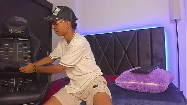 StellayDrake online show from 5, 2, 2026