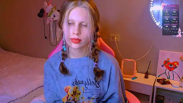 Maxine gold online show from 8, 3, 2026