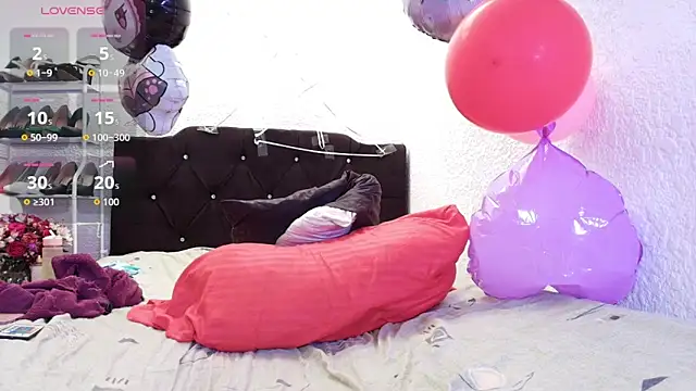 Isabelle Sara online show from 3, 3, 2026