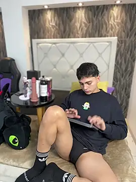 Snapshot of Samu_Hott chatting on 23, 2, 2026 Samu Hott online show from 23, 2, 2026