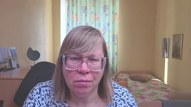 Snapshot of Emma_Eclipsee chatting on 19, 2, 2026 Emma Eclipsee online show from 19, 2, 2026