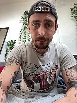 Piratee666 online show from 5, 3, 2026