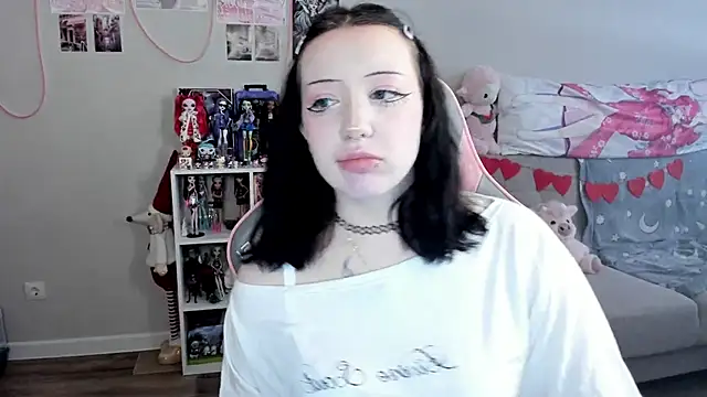 MollysLand online show from 19, 3, 2026