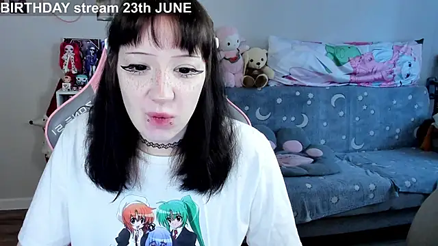 Snapshot of MollysLand chatting on 18, 6, 2026 MollysLand online show from 18, 6, 2026