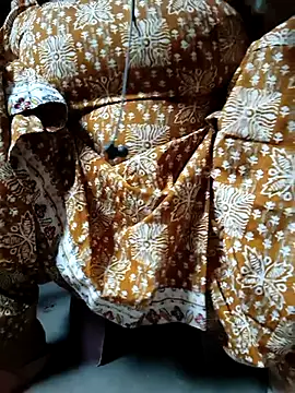 06Rozi online show from 15, 4, 2026