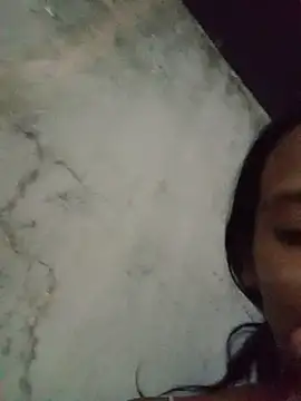 loveofpetitegirls34 online show from 18, 4, 2026