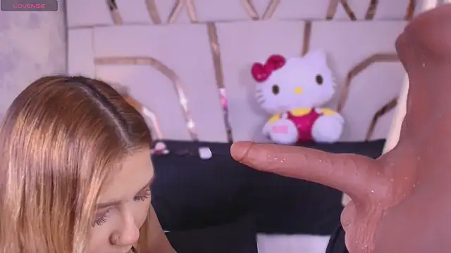 Snapshot of MelodyBloom_ chatting on 2, 4, 2026 MelodyBloom online show from 2, 4, 2026