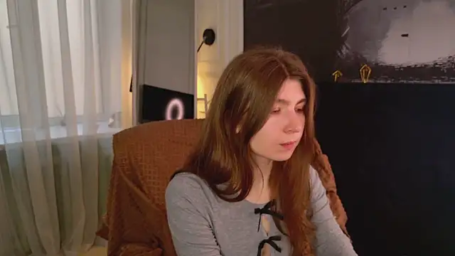 Bubble Chloe online show from 13, 4, 2026