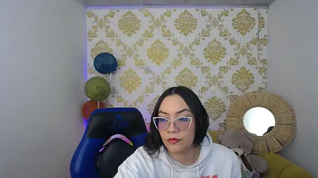 Snapshot of ALISS_M_ chatting on 23, 2, 2026 ALISS M online show from 23, 2, 2026