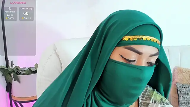 fatimarab   online show from 14, 4, 2026