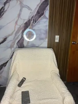 nina glow online show from 31, 5, 2026