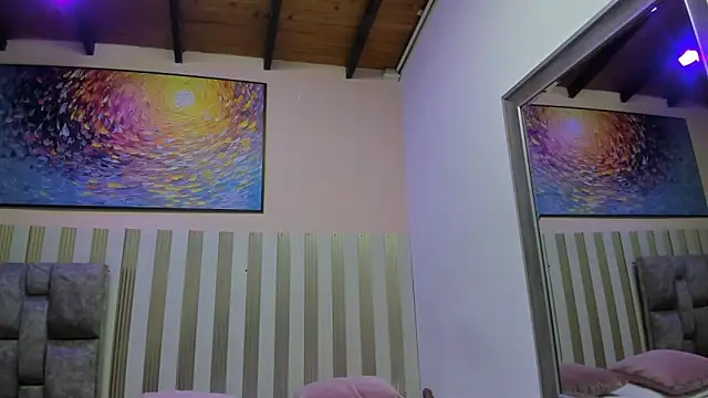 nina glow online show from 6, 6, 2026