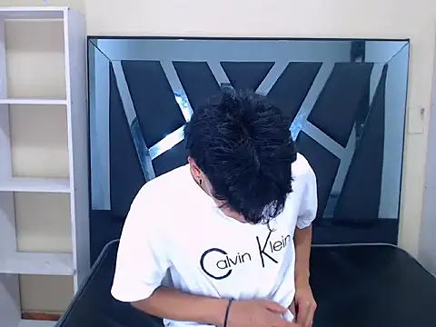 sebas twink7 online show from 7, 2, 2026