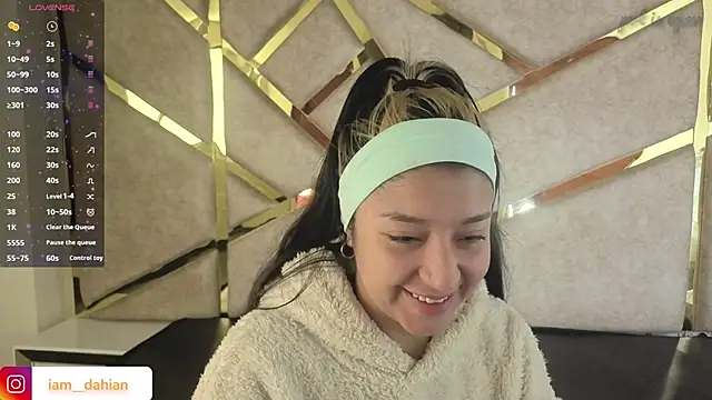 Dahiana Dmour  online show from 19, 3, 2026