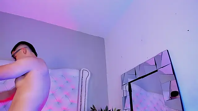 Snapshot of valenssio_moretti chatting on 24, 2, 2026 valenssio moretti online show from 24, 2, 2026