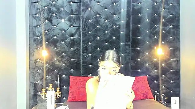 MiaWolton online show from 2, 2, 2026