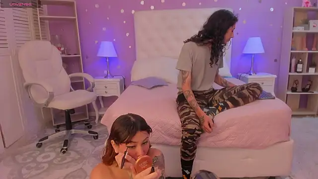 Goldentemptation  online show from 13, 3, 2026