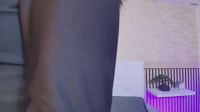 Elizabeth Ferrer online show from 5, 3, 2026