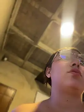 Arya    online show from 16, 4, 2026