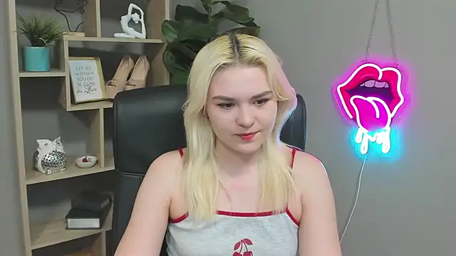 SweetLilyxo online show from 11, 4, 2026