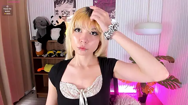 Snapshot of Laukyubey1 chatting on 11, 2, 2026 Laukyubey1 online show from 11, 2, 2026