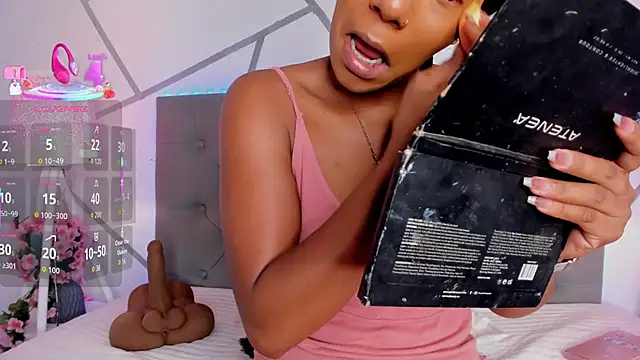 Snapshot of Khloe_Rosee chatting on 12, 2, 2026 Khloe Rosee online show from 12, 2, 2026