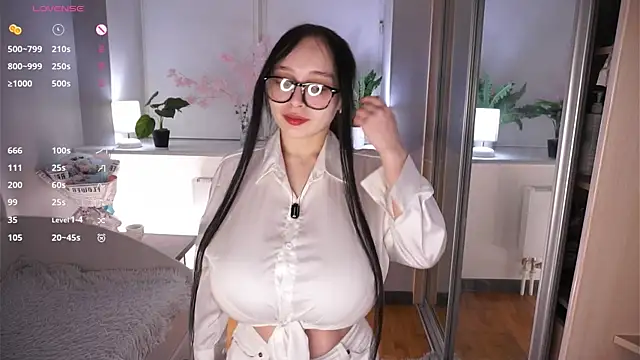 Snapshot of HannaHayles chatting on 16, 3, 2026 HannaHayles online show from 16, 3, 2026