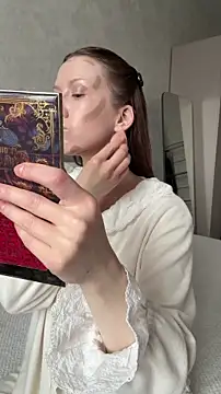 Velvet Hell online show from 3, 3, 2026