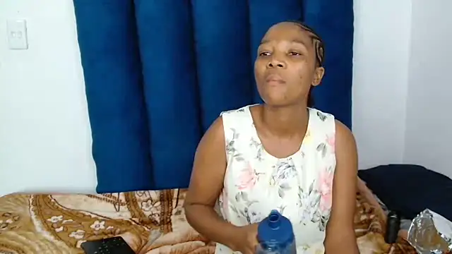 Snapshot of ForeverSexy_ chatting on 27, 2, 2026 ForeverSexy online show from 27, 2, 2026