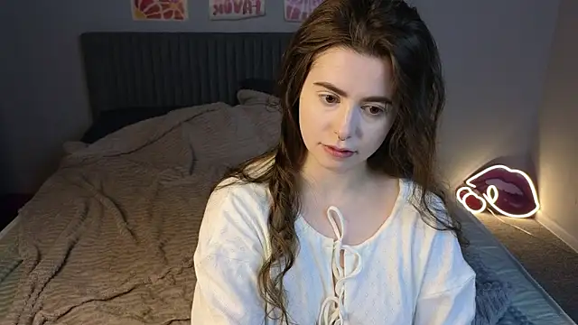 LovingWhisperr online show from 20, 2, 2026