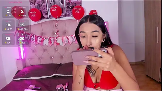 Snapshot of liittle__baby chatting on 19, 2, 2026 liittle baby online show from 19, 2, 2026