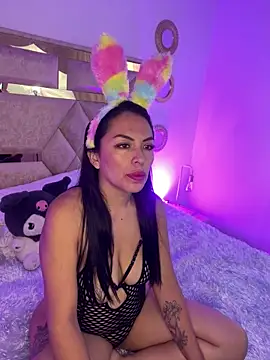 Emma Sanz   online show from 7, 4, 2026