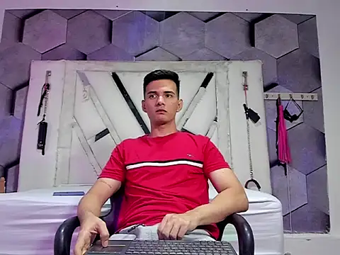 GoldenBoyM online show from 27, 5, 2026