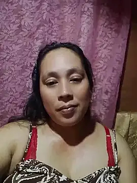 May Bombs online show from 28, 3, 2026