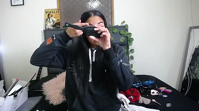 Snapshot of Julieta_Parker chatting on 21, 3, 2026 Julieta Parker online show from 21, 3, 2026