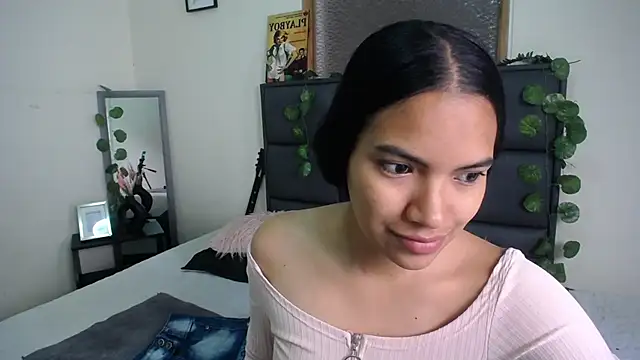 Snapshot of Julieta_Parker chatting on 26, 3, 2026 Julieta Parker online show from 26, 3, 2026