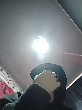 Snapshot of CharlotteKravizz chatting on 25, 2, 2026 CharlotteKravizz online show from 25, 2, 2026