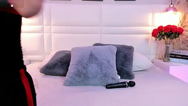 RaquelHyde  online show from 27, 5, 2026