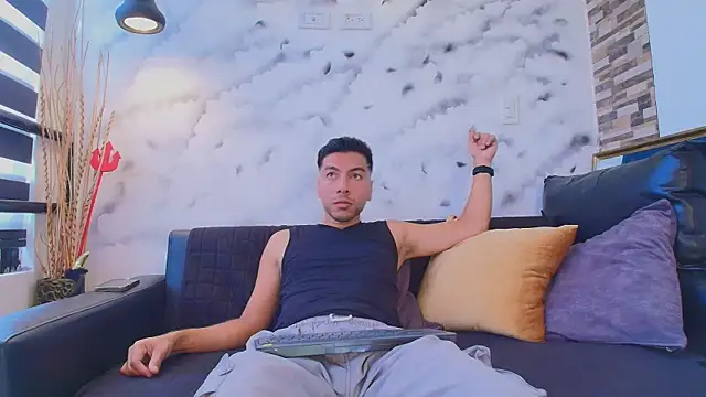 Max Hornye online show from 22, 4, 2026