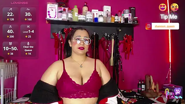 Snapshot of shannon_queen- chatting on 29, 4, 2026 shannon queen- online show from 29, 4, 2026