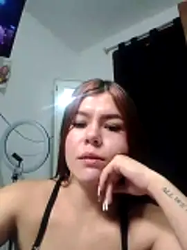 EmiNavarro online show from 22, 6, 2026