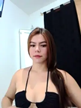 EmiNavarro online show from 5, 7, 2026