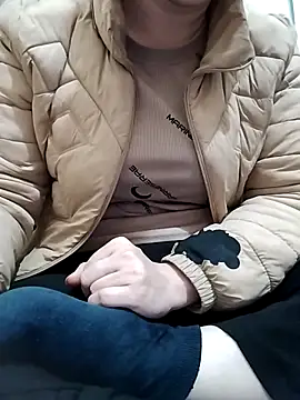 LiilyZi online show from 26, 2, 2026