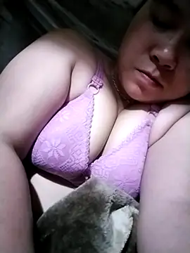 Snapshot of Erika--006 chatting on 14, 2, 2026 Erika--006 online show from 14, 2, 2026