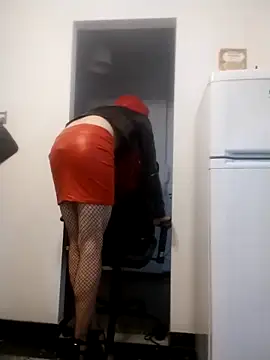 LASCHIAVA6TV72 online show from 7, 4, 2026